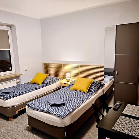 Dom na Folwarku Hotell Kielce Eksteriør bilde
